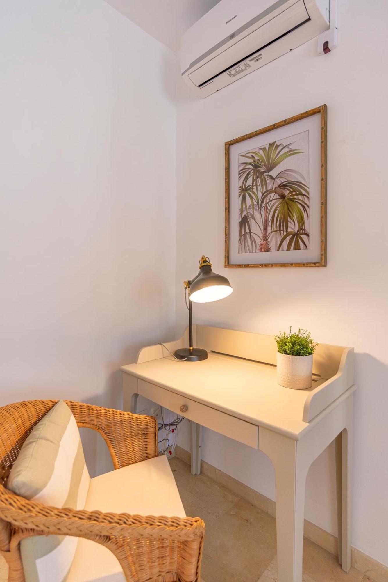 Apartment & Pool In Malaga City Center 외부 사진