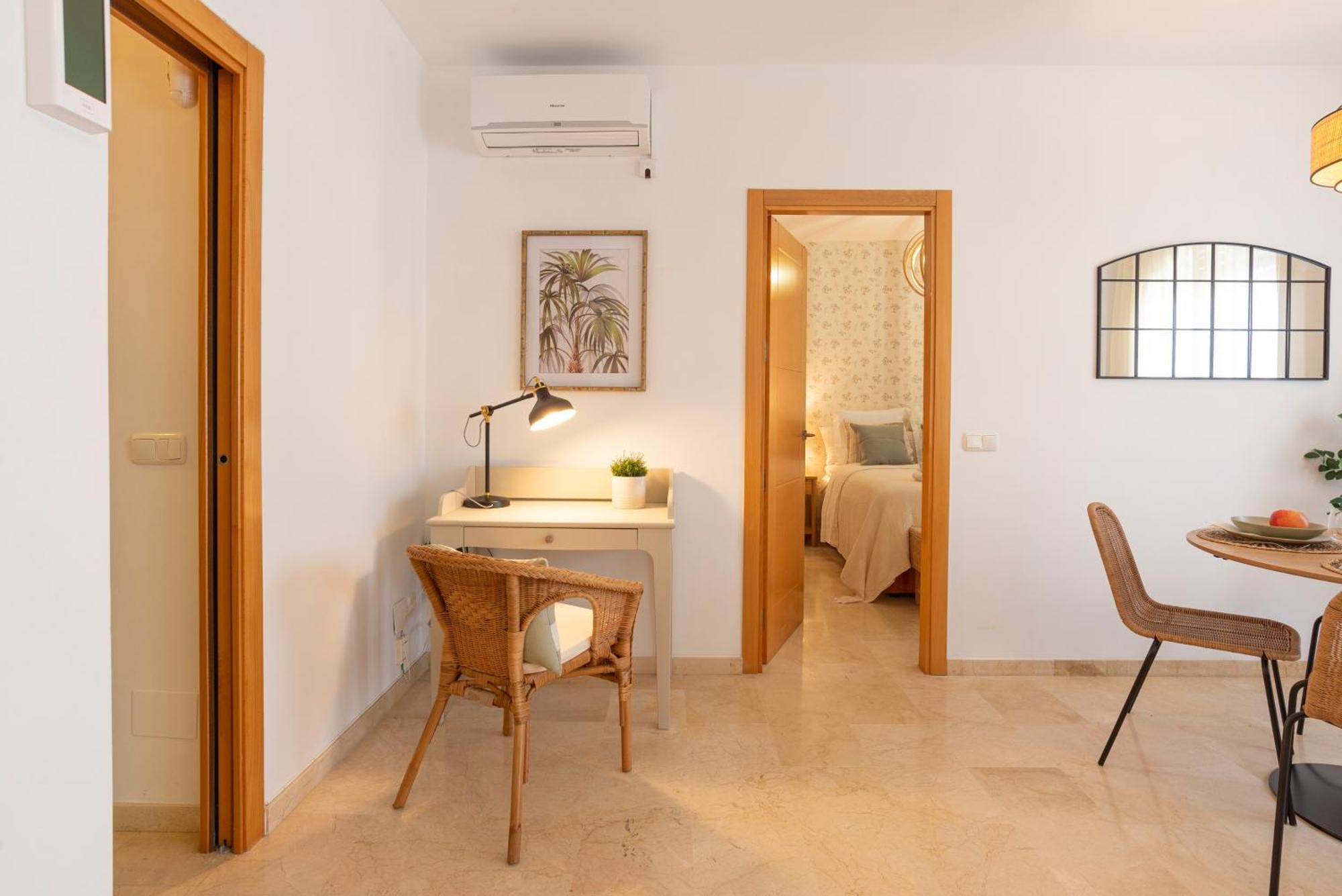 Apartment & Pool In Malaga City Center 외부 사진