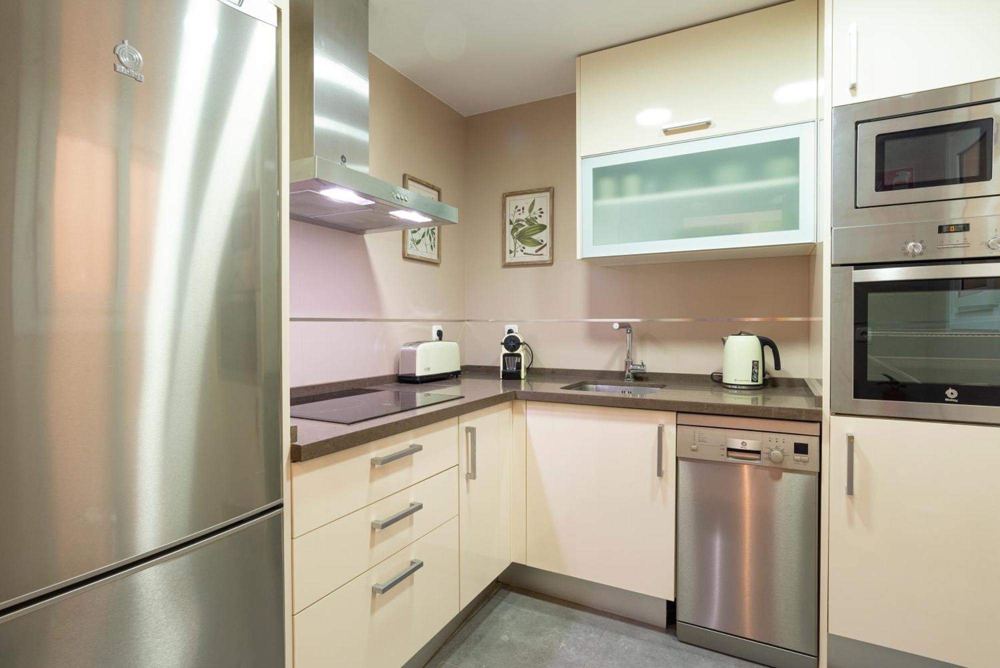 Apartment & Pool In Malaga City Center 외부 사진